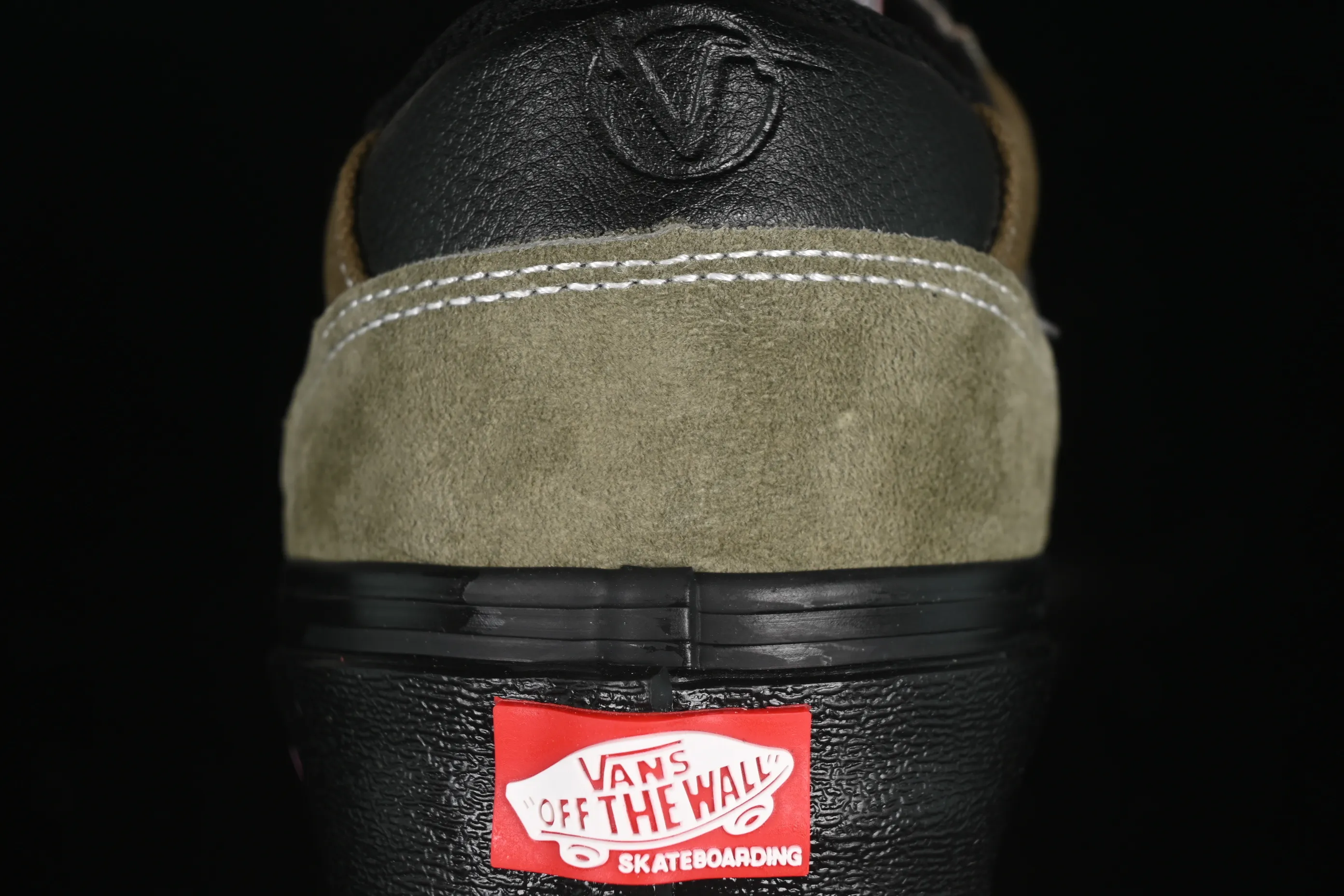 All categories Vans Vans series Vans Low Vans low-top Vans Rowan Skate Boarding Classic and versatile lightweight and comfortable professional skateboard shoes VN0A5JICBIQ
